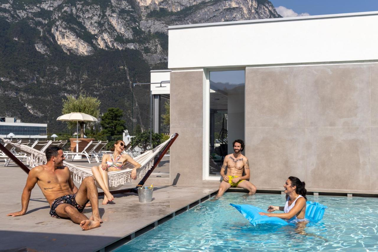 Aris Apartments & Sky Pool - Tonelli Hotels - Adult Friendly Riva del Garda Exterior foto