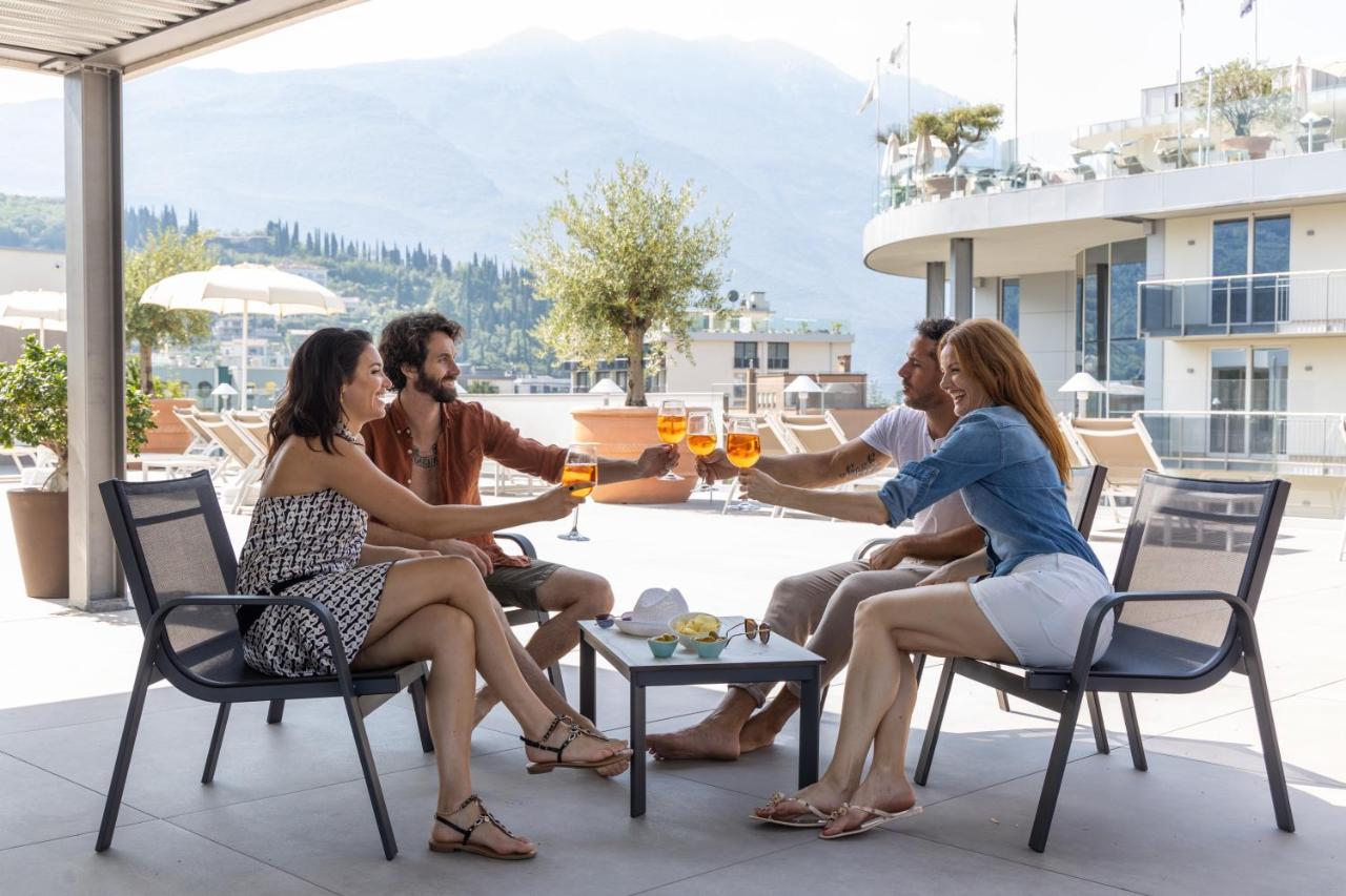 Aris Apartments & Sky Pool - Tonelli Hotels - Adult Friendly Riva del Garda Exterior foto
