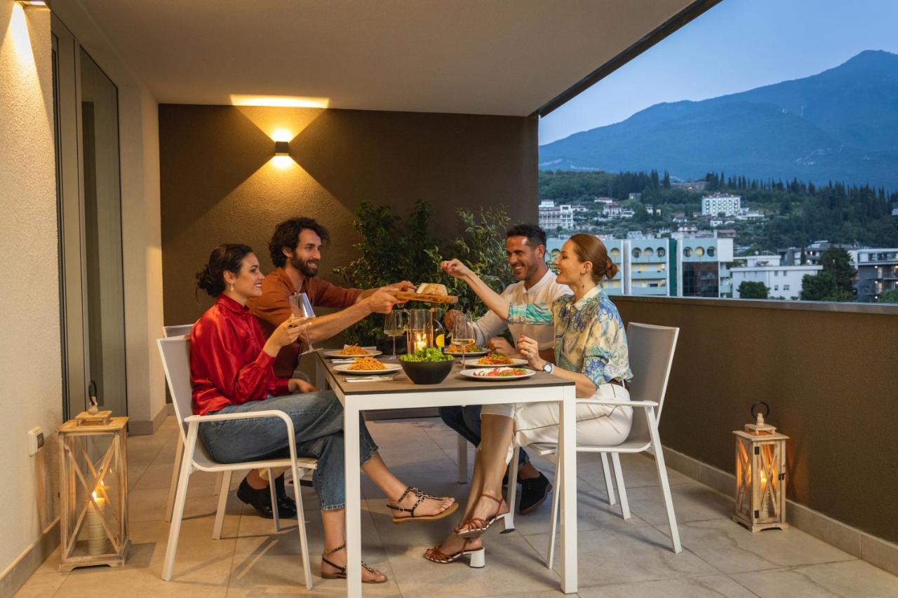 Aris Apartments & Sky Pool - Tonelli Hotels - Adult Friendly Riva del Garda Exterior foto