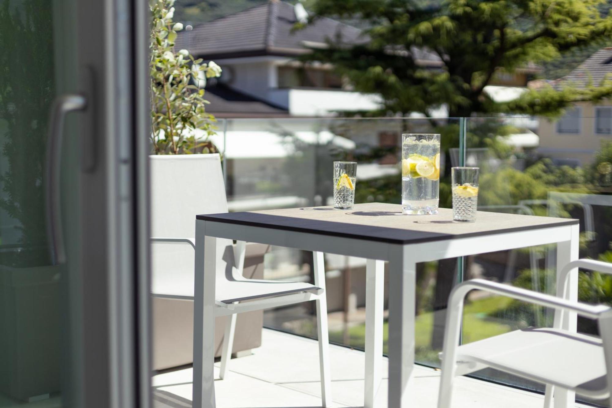 Aris Apartments & Sky Pool - Tonelli Hotels - Adult Friendly Riva del Garda Exterior foto